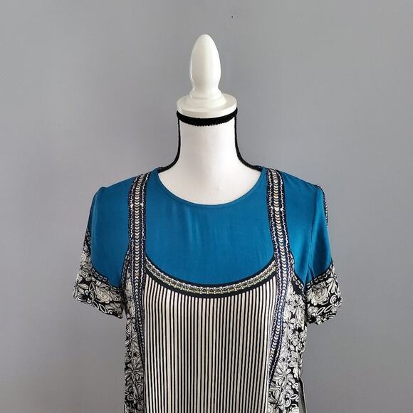 Express Graphic Short Sleeve Shift Dress Size S Petite - Picture 3 of 9